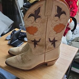 Ladies Cowgirl Boots